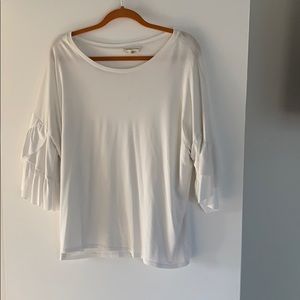 Super cute white T with sleeve detail